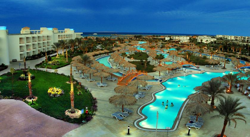 Hilton-long-Beach-Hurghada